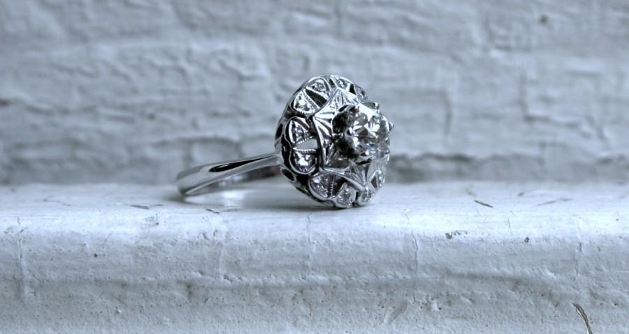 زفاف - Vintage Star Cluster 18K White Gold Diamond Engagement Ring - 0.82ct.