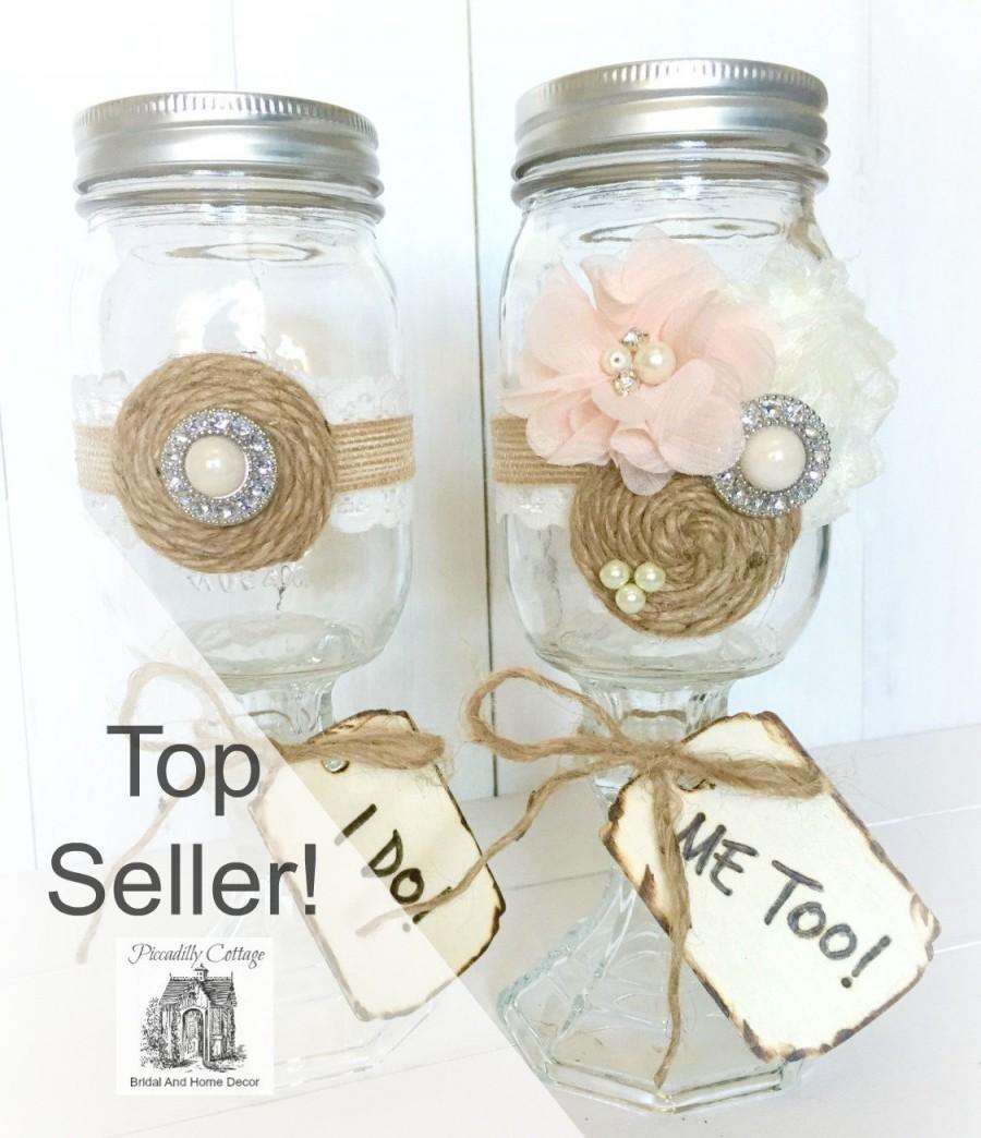 Mariage - Peach Bride and Groom Rustic Toasting Glasses, Wedding Glasses, Personalized Wedding Glasses, Wedding Toast, Mason Jar Wedding Toast