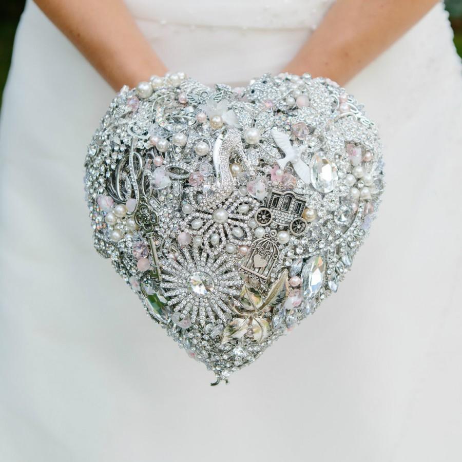 زفاف - Custom Made Heart Brides Brooch Handmade  Made Wedding Cinderella Bouquet