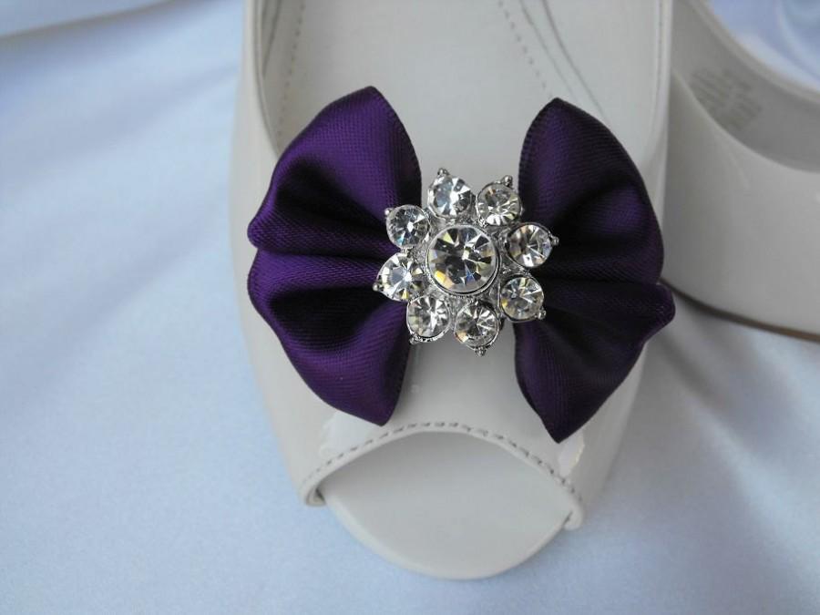 Свадьба - Handmade bow shoe clips with rhinestone center bridal shoe clips wedding accessories in dark purple (eggplant)