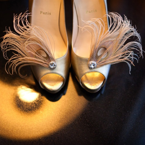 Свадьба - Wedding Champagne Shoe Clips. Big Day Stylish Feminine Couture Sparkly Stunning Burlesque, Bride Bridal Bridesmaid Gift. Nude Tan Bone Beige