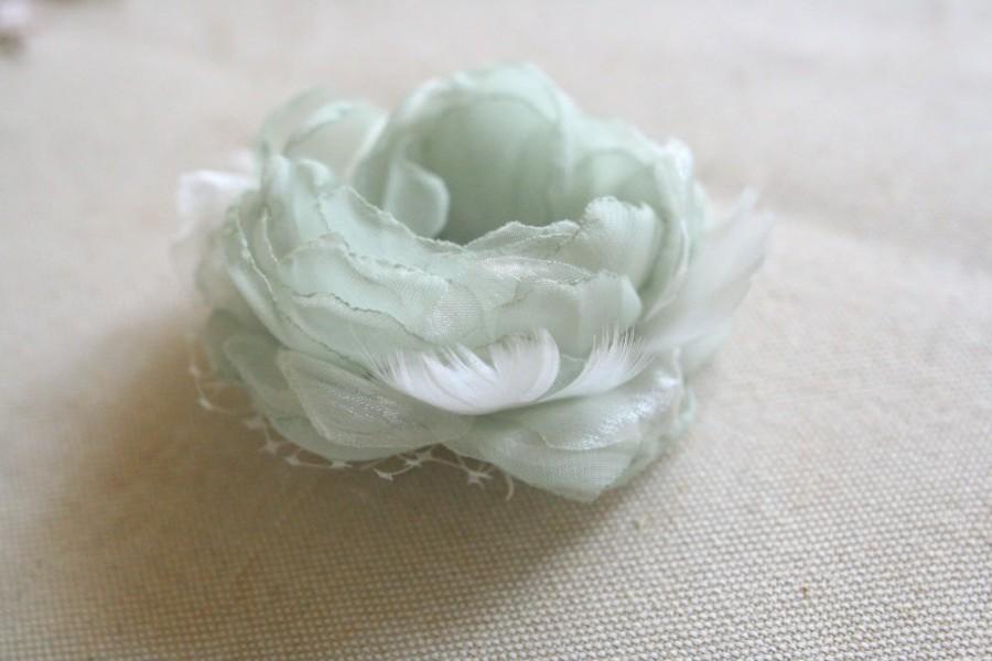 Hochzeit - Wedding Hair Flower, Chiffon Flower Hair Clip, Bridal Hairpiece Feathers Chiffon Bridesmaids Pistachio Green Rustic Succulent Fascinator