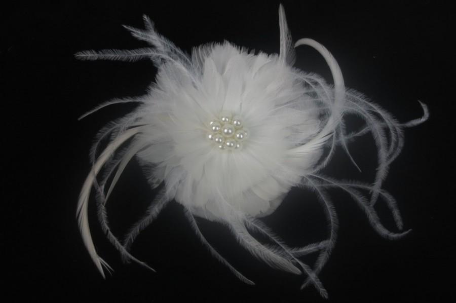 Mariage - Womens Wedding Party Ivory Feather Pearl Jewel Netting Hair Clip, Bridal Head Piece