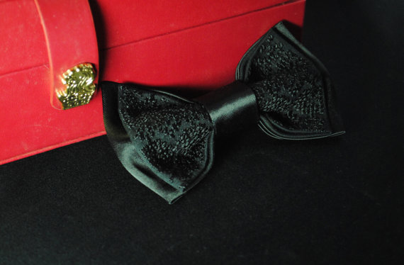 Hochzeit - Noirote Black bow tie Wedding bow tie Classic black bowtie Embroidered bowtie Formal necktie Nœud papillon noir Satin Silk thread Groom tie