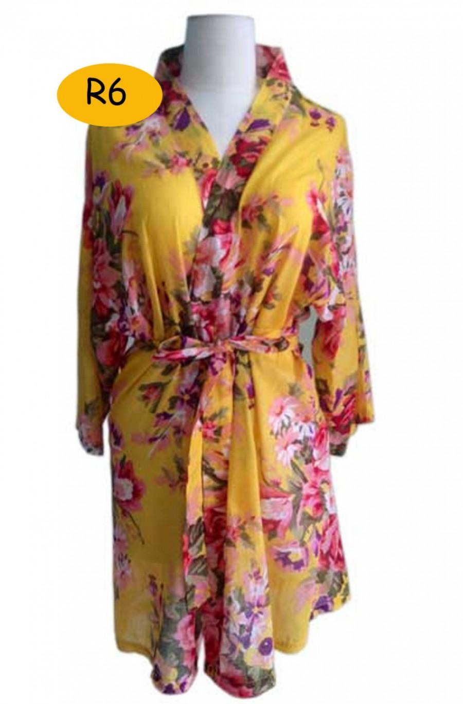 Mariage - Yellow  Floral  Blooms Bridesmaids Robes Sets Kimono Robes Wraps bridesmaid gifts getting ready robes Bridal shower favors Floral