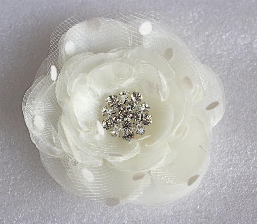 Mariage - Bridal hair flower/ ivory wedding hair accessories/ wedding hair flower/ ivory hair flower