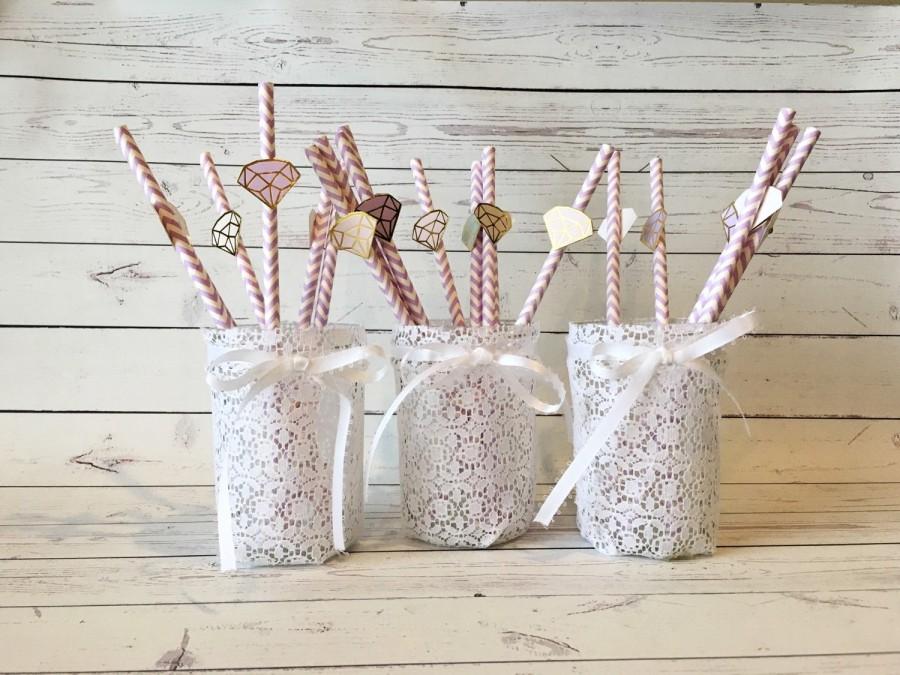 Mariage - 3 Lace Covered Mason Jar - Vintage Wedding Decor - Rustic Wedding Favors - Vintage Wedding Favors - Baby Shower Centerpieces