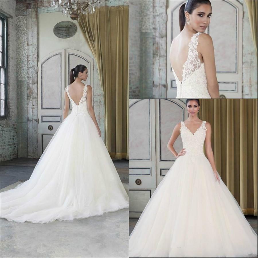 Mariage - Elegant 2016 Lace V-neck Long Wedding Dresses Applique Cheap Tulle Beaded Sleeveless A-line Train Bridal Dress Gown Ball Vestido De Noiva Online with $109.3/Piece on Hjklp88's Store 