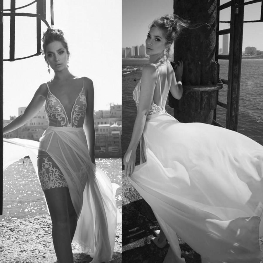 زفاف - Sexy Julie Vino Wedding Dresses 2016 Side Split Lace Applique Backless Ball Gowns Spaghetti V Neck Sleeveless Beach Long Bridal Dress Online with $101.01/Piece on Hjklp88's Store 