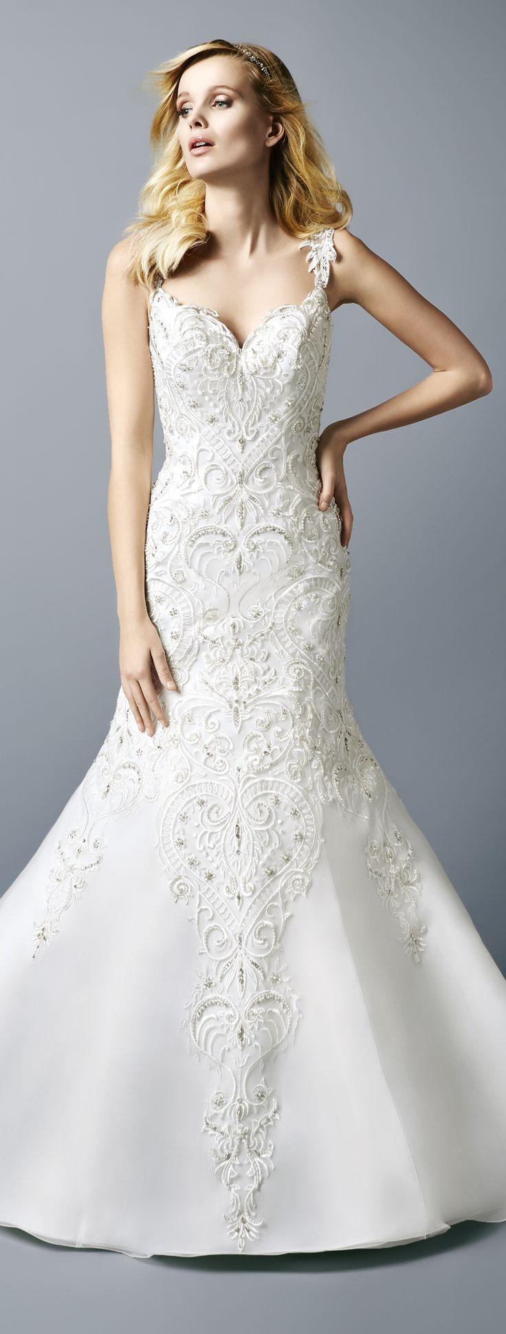 Mariage - SLEEVELESS LACE FIT AND FLARE GOWN WITH LOW KEYHOLE BACK 
