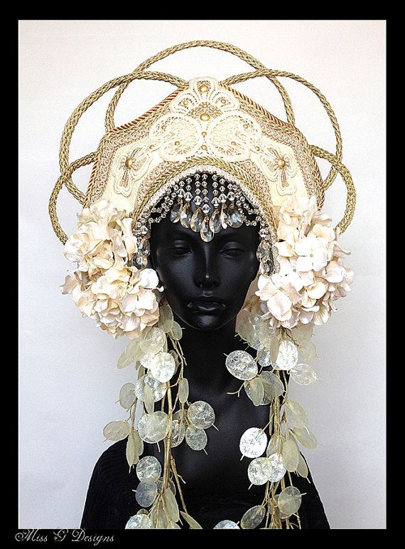 Hochzeit - MADE TO ORDER Empress Headdress