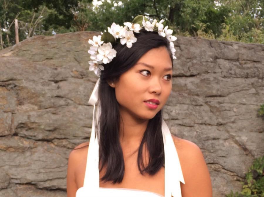 زفاف - Bridal Floral Crown, Hair Vine, Wedding Accessories, Pearl Floral Wreath with Satin Ribbon Streamers, Style No. 1515