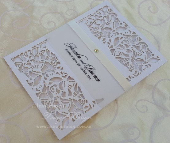 زفاف - Laser cut wedding Invitation x24 pocket invitations vintage lace pattern design, lasercut invitations with rsvpcards