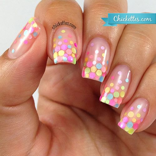 Hochzeit - Nails Of The Day: Pastel Polka Dots