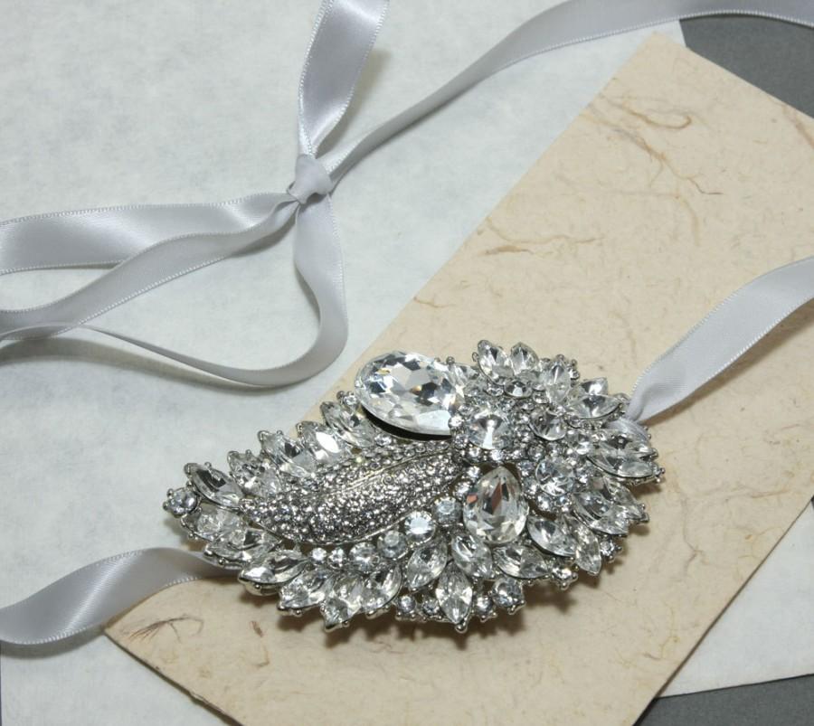 Hochzeit - Wedding necklace ,Rhinestone brooch, Bridal sash, Wedding jewelry, Wedding accessory statement, Necklace bridal jewelry, Ribbon belt sash