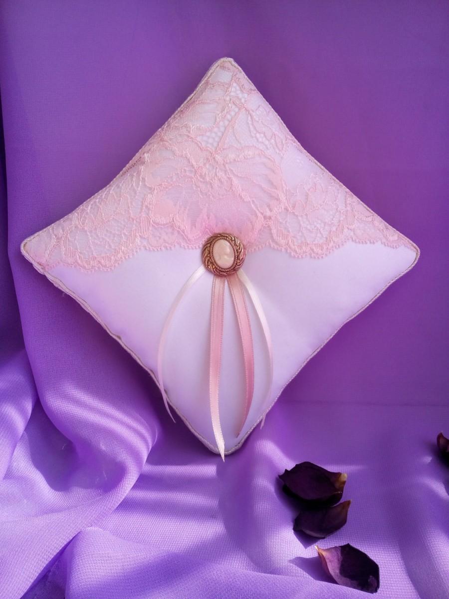 Hochzeit - Vintage Wedding Pillow, Wedding Ring Pillow, 6"x 6", Ivory Ring Bearer Pillow, lace Accent