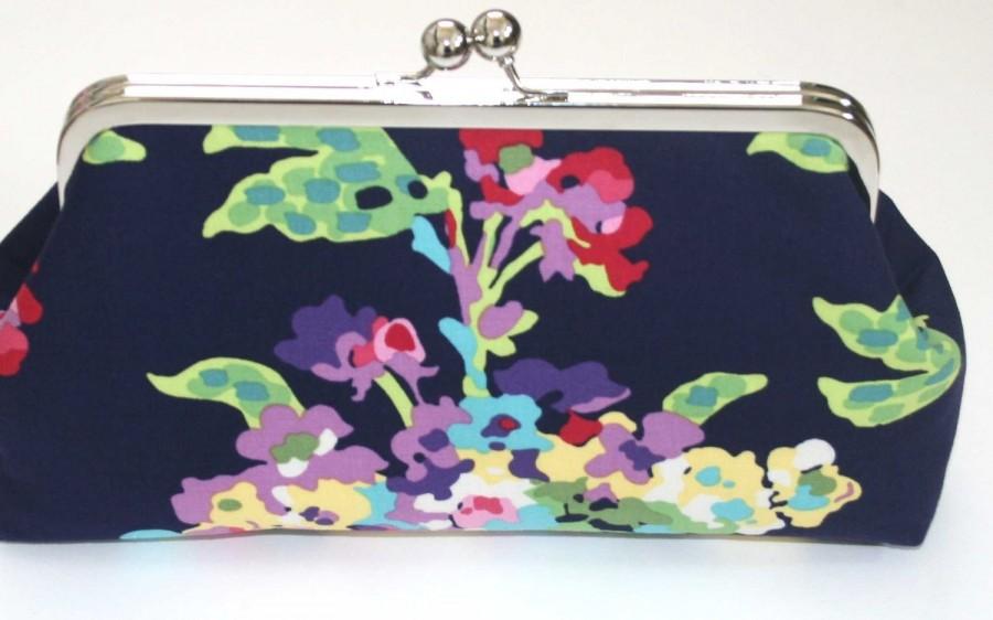 Свадьба - Navy  Bridesmaid Clutches, Blue Wedding Clutch, Navy Lavender Yellow Green Bouquet Clutches