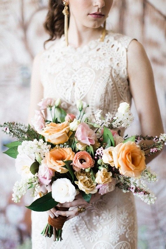 زفاف - Blush And Yellow Bridal Bouquet 