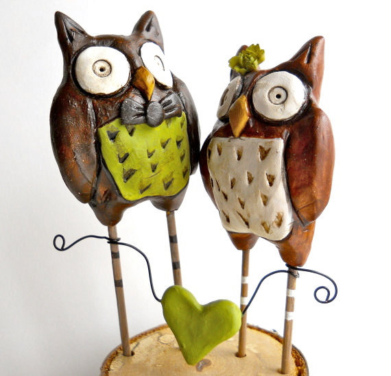 Mariage - Rustic Wedding Cake Topper Woodland Owls in Brown and Green with heart