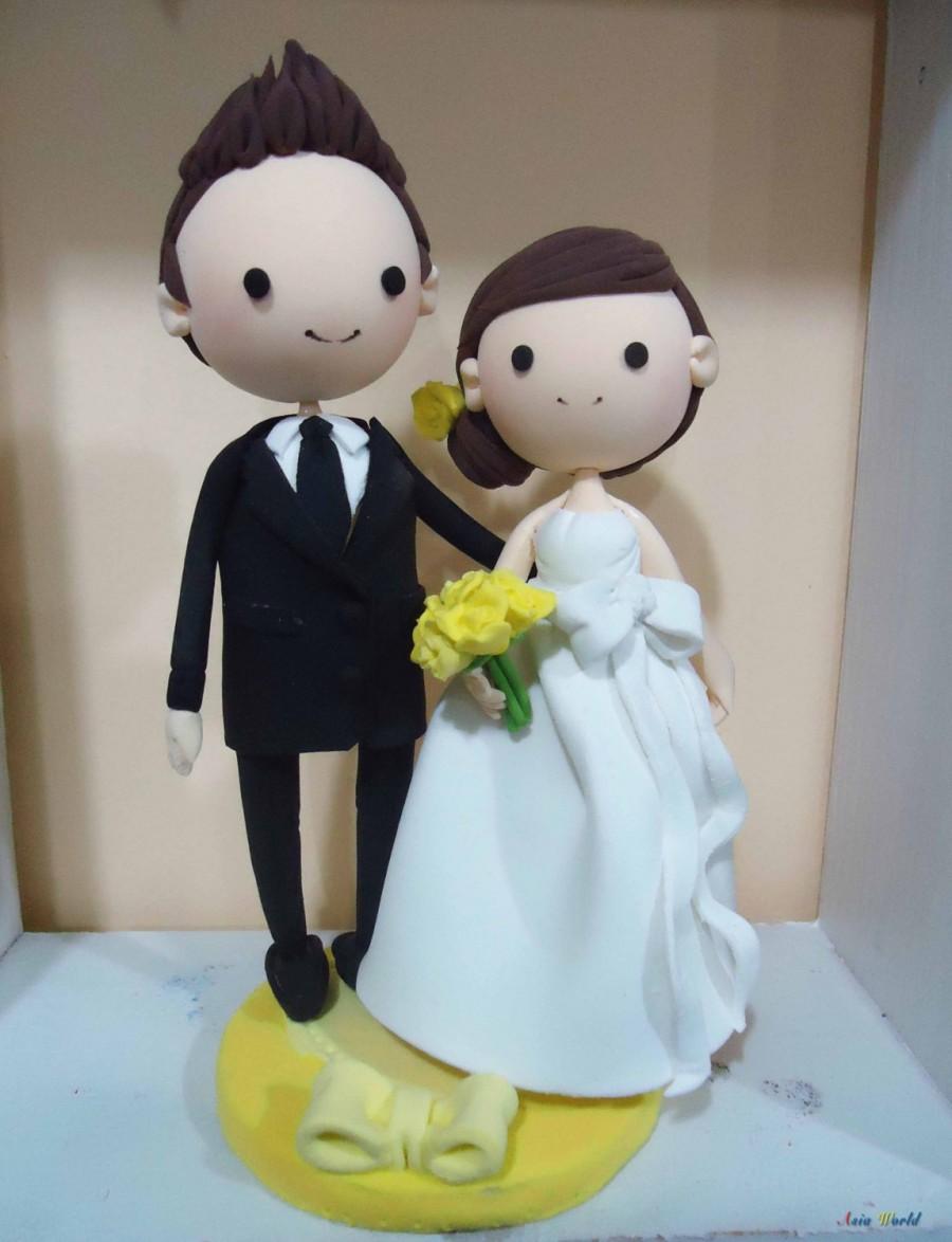 زفاف - Wedding Cake topper, Clay Couple in Yellow wedding theme, engagement clay doll decoration, clay rings holder, bridal shower clay figurine