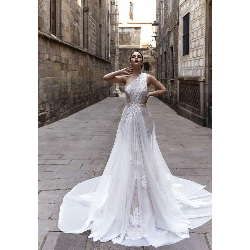 Wedding - Stunning White Wedding Dresses One Shoulder Applique A Line Illusion Sleeveless Chapel Train 2016 Bridal Ball Gowns Vestido De Noiva Online with $104.78/Piece on Hjklp88's Store 
