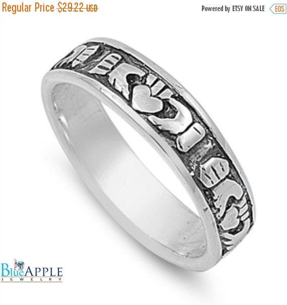Mariage - 6mm Oxidized Finish Claddagh Band Ring Band Solid 925 Sterling Silver Heart Claddagh Ring Claddagh Promise Fidelity Wedding Engagement Ring