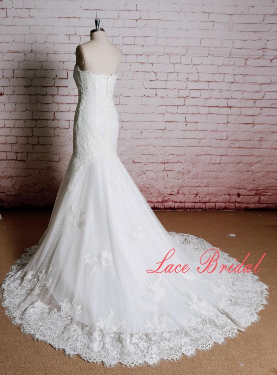 Sweetheart Neckline Wedding Dress Mermaid Style Bridal Gown With Chapel Train Elegant Lace