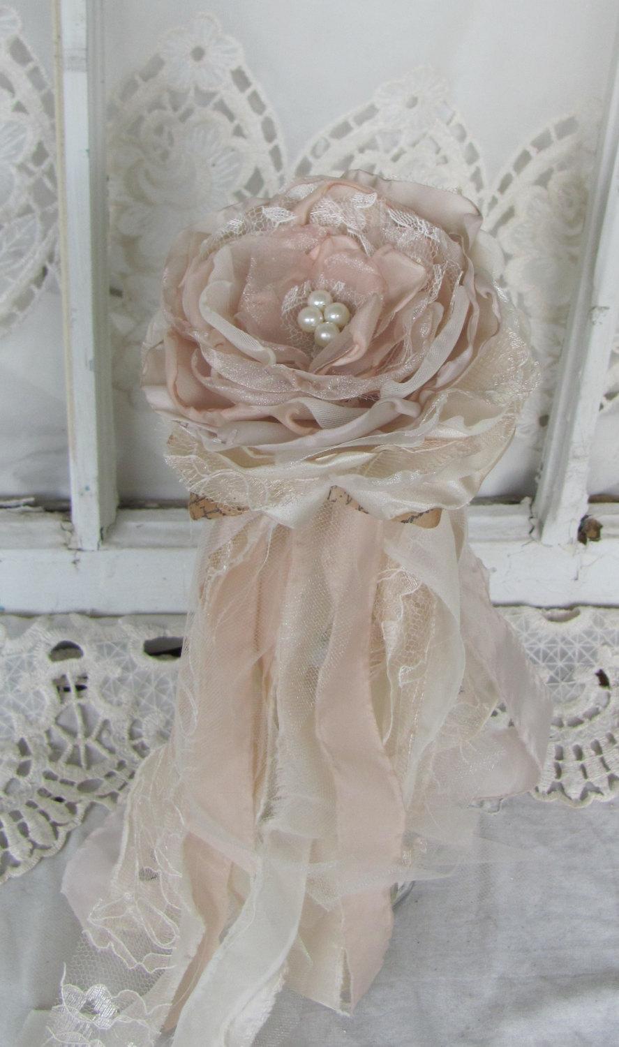 Wedding - Flower Girl Wands, Flower Wand, Flower Girl Accessory, Flower Bouquet, Wedding Accessory in Champagne and Ivory