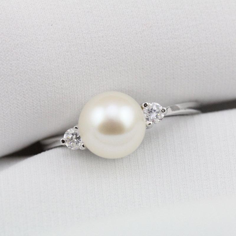 Mariage - Pearl promise ring for girls,real pearl ring,freshwater pearl ring,pearl wedding rings,cubic zirconia engagement rings,best friend rings