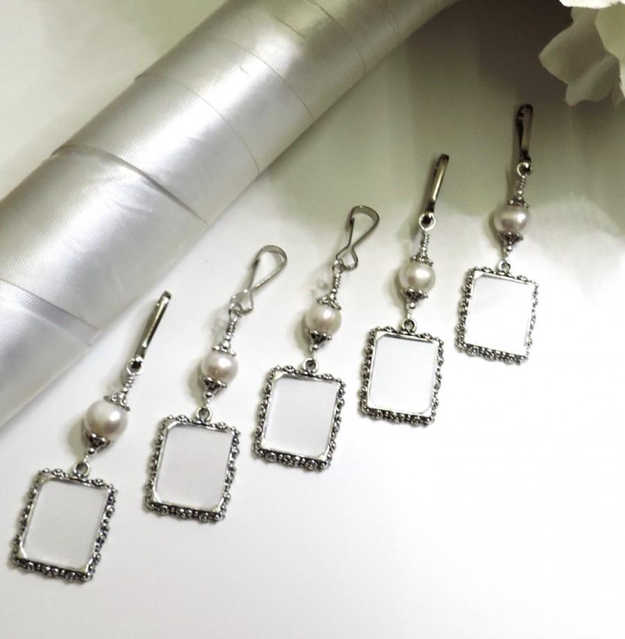 Hochzeit - Wedding bouquet photo charms x5. Memorial photo charms- pearls or crystals. Bridal bouquet charms. Gift for the bride. Pearl photo charms 5x