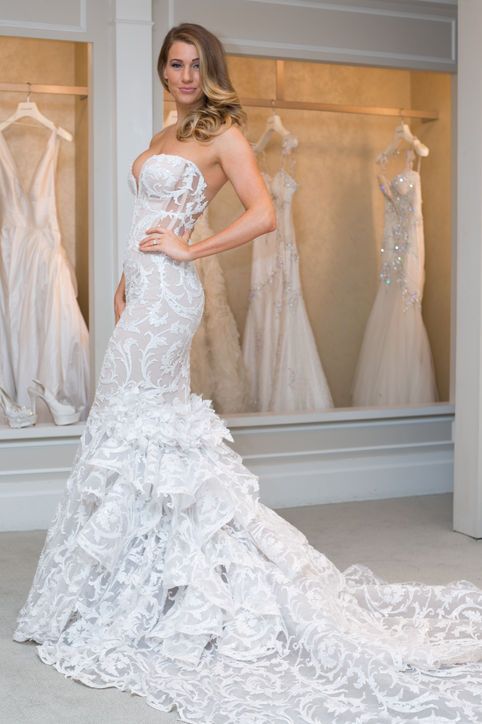 زفاف - New Pnina Tornai Wedding Dresses: See A Real Bride Model 6 Hot-Off-the-Runway Gowns