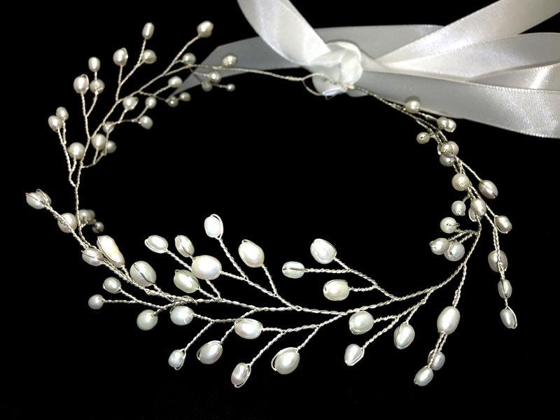 Hochzeit - Bridal Hair Vine - Fresh Water pearls hair vine