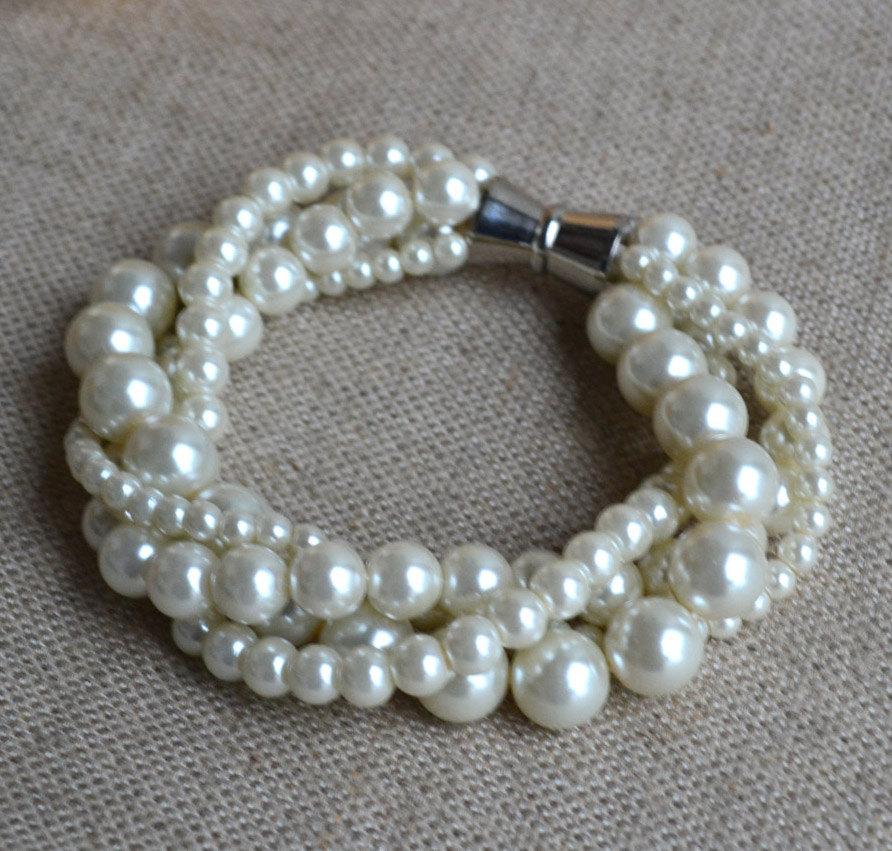 زفاف - ivory pearl bracelet,four strands strands pearl bracelet,4 size pearls bracelet,bridesmaids bracelet,wedding pearl bracelets