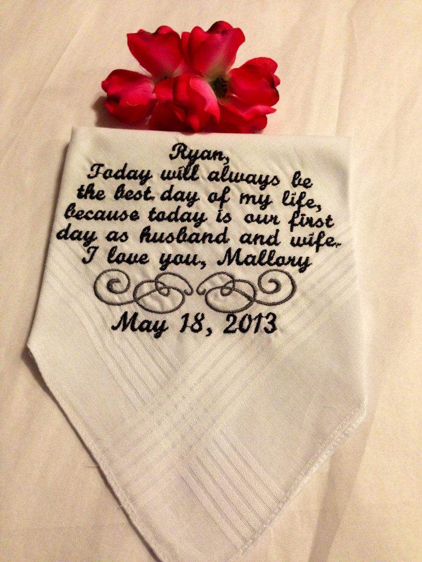 Hochzeit - Lovely gift for Groom.  Embroidered Handkerchief for groom Wedding Keepsake