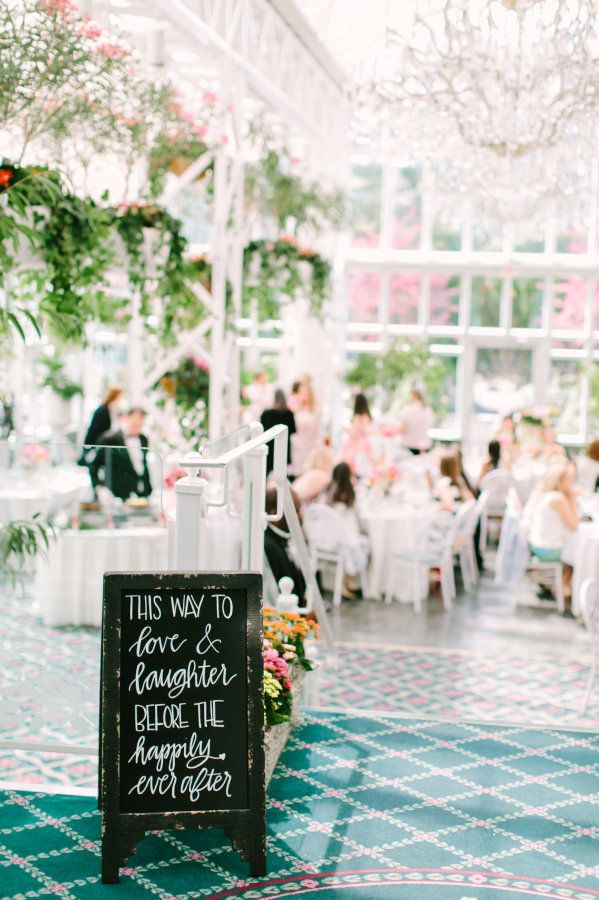Mariage - Why Flower Bars Are The New "It" Bridal Shower Detail