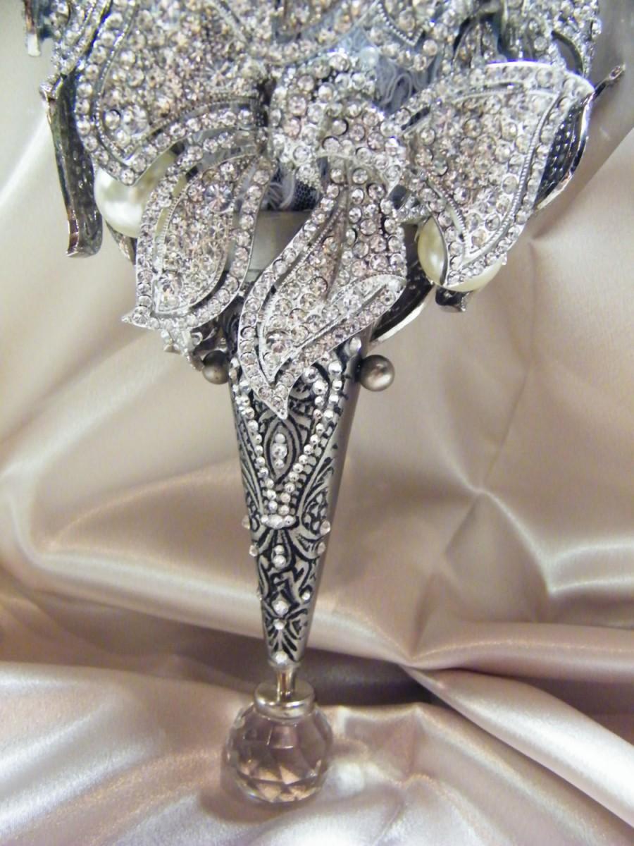 Wedding - The Emma a crystal bow and pearl brooch bouquet