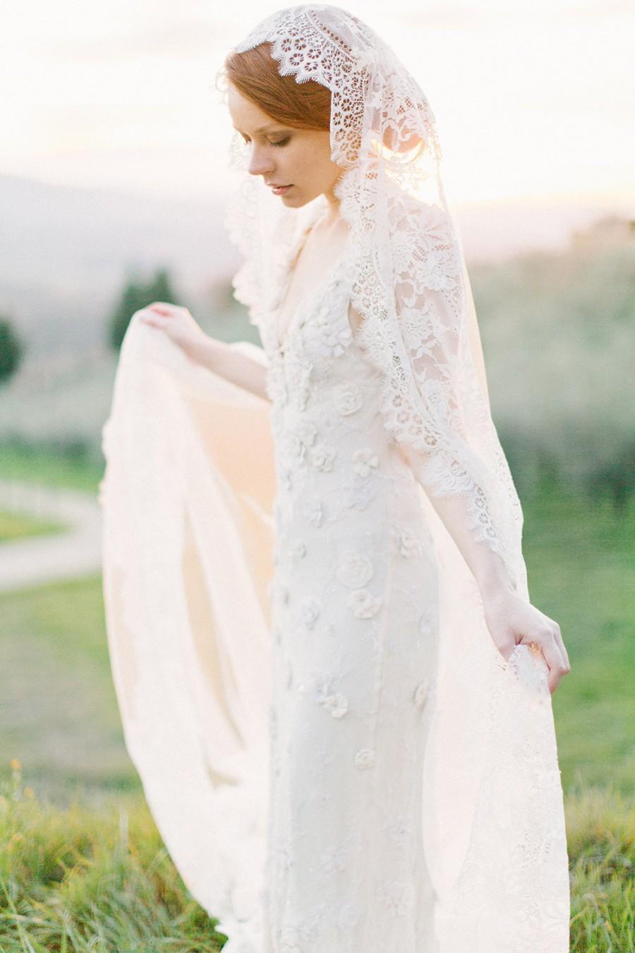زفاف - Wedding Veil, Lace Bridal Mantilla veil, Ivory Cathedral length veil - Style 301