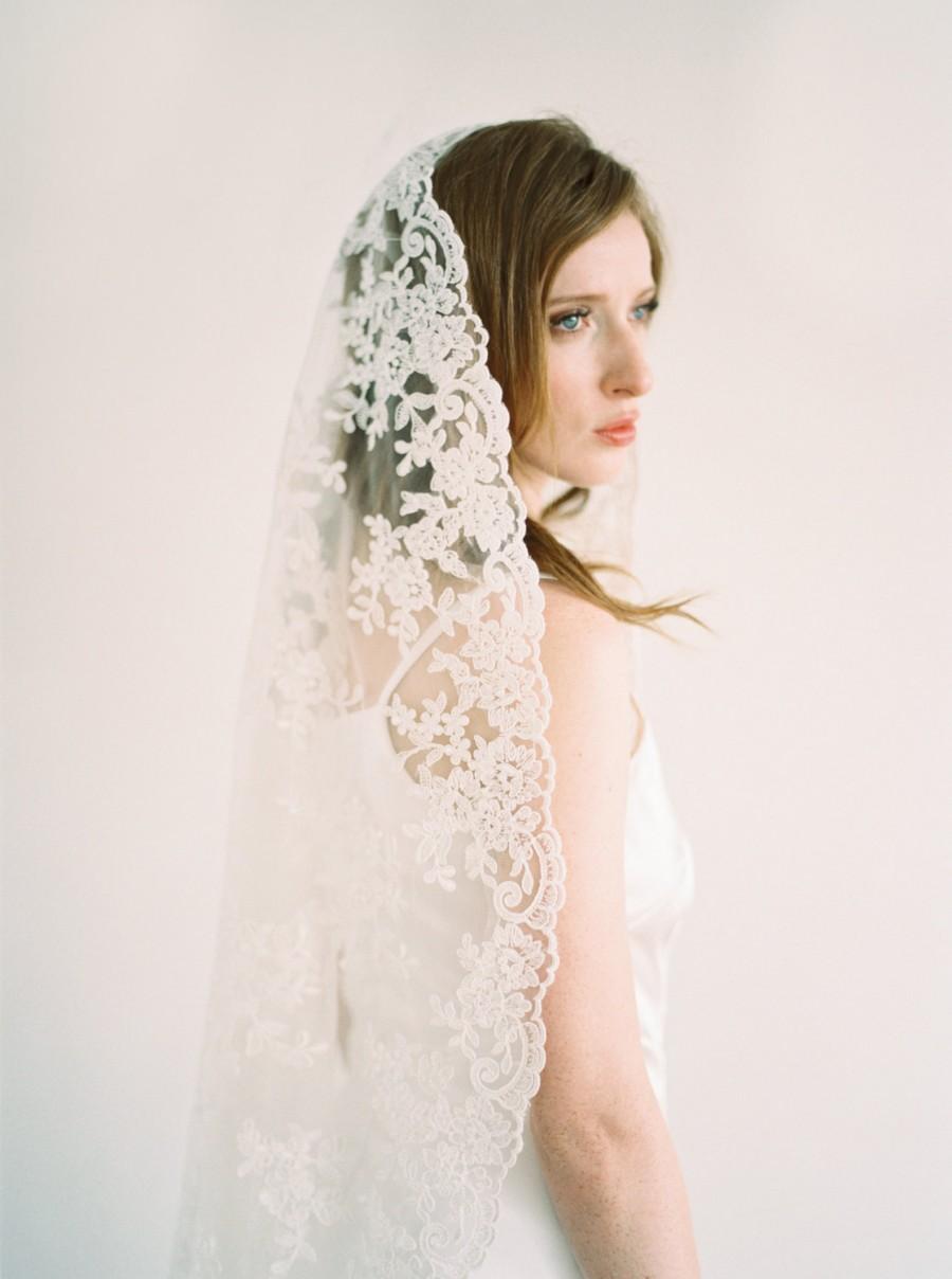 Wedding - Giovanna Veil,Mantilla Veil,All Lace Veil,Bridal Veil,Wedding Veil,All Lace Veil,Vintage Veil,Long Mantilla Veil,Ivory veil, IvoryVeil