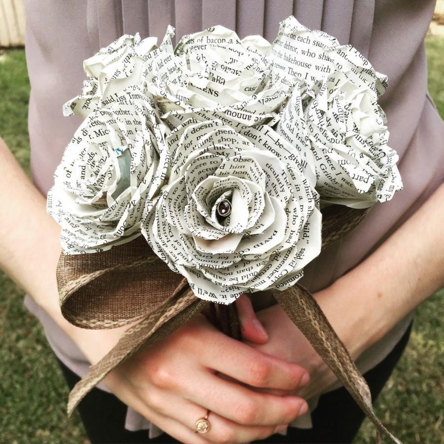 Mariage - Book Page Rose Bouquet