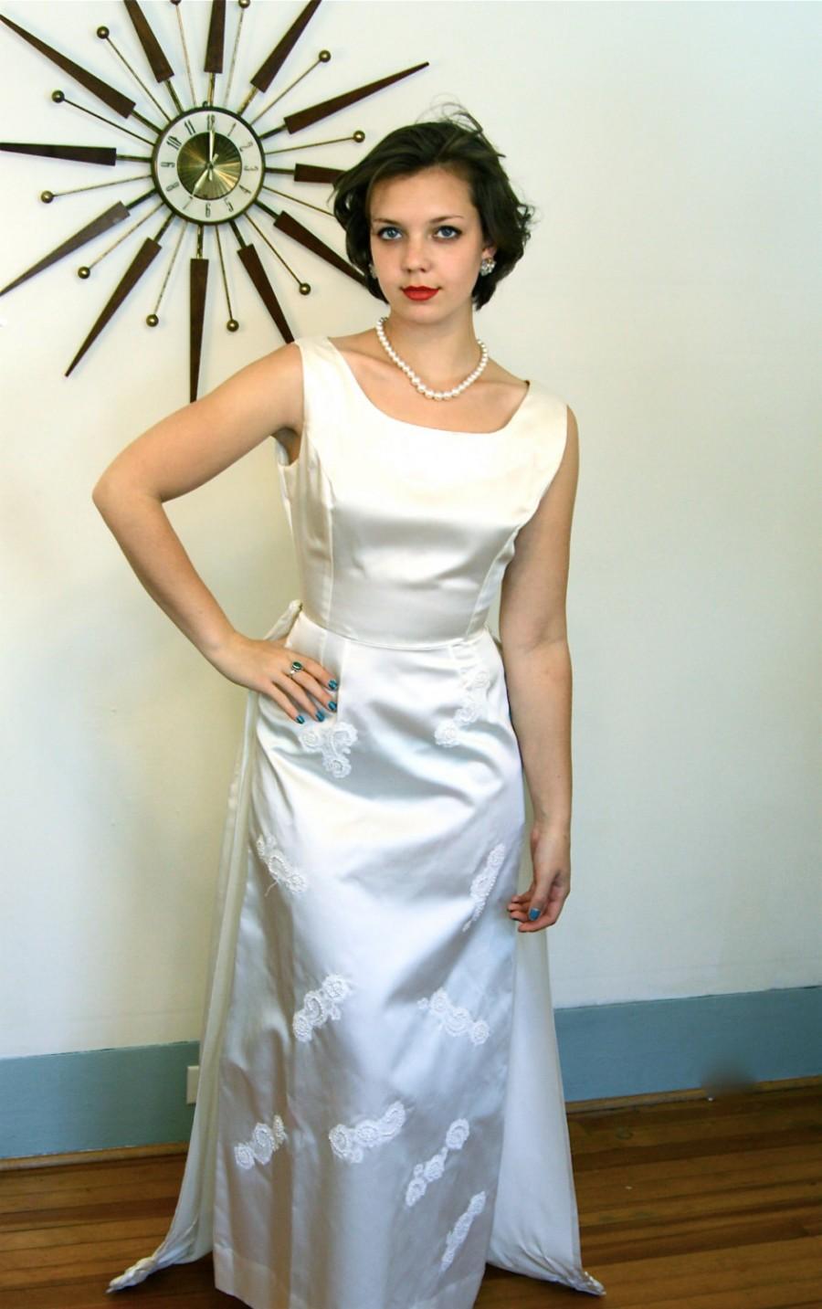 Wedding - Vintage 1960s/ Ivory Satin/ Wedding Dress/ Long Column/ Sleeveless/ Silk Flowers/ Pearl Lace/ Removable Train/ MAD MEN Era/ 60s/ White Gown