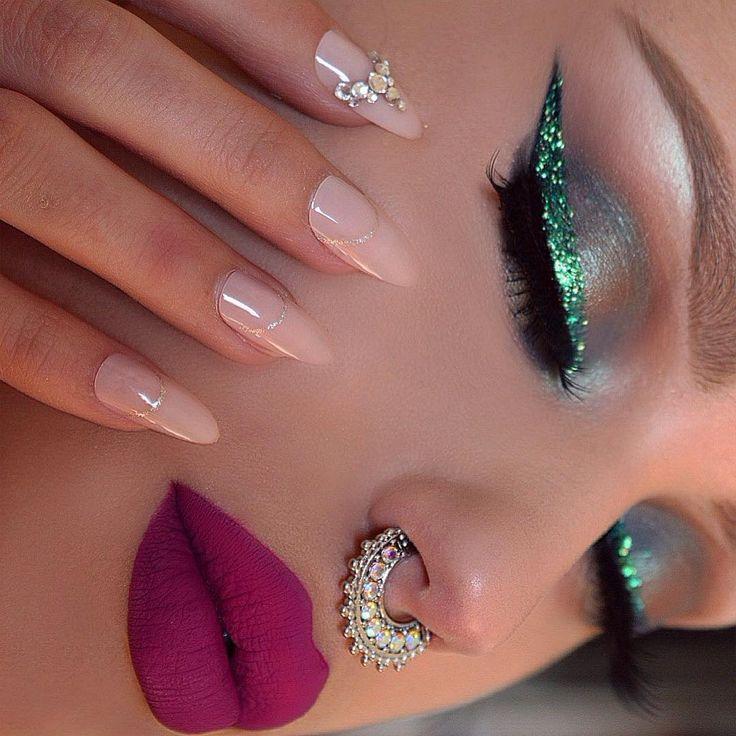زفاف - Amadea Makeup On Instagram: “Green Glitter Eyeliner ✨✨ @makeupgeekcosmetics Eyeshadows   cosmetics (havoc, Secret Garden,stealth,concrete…”