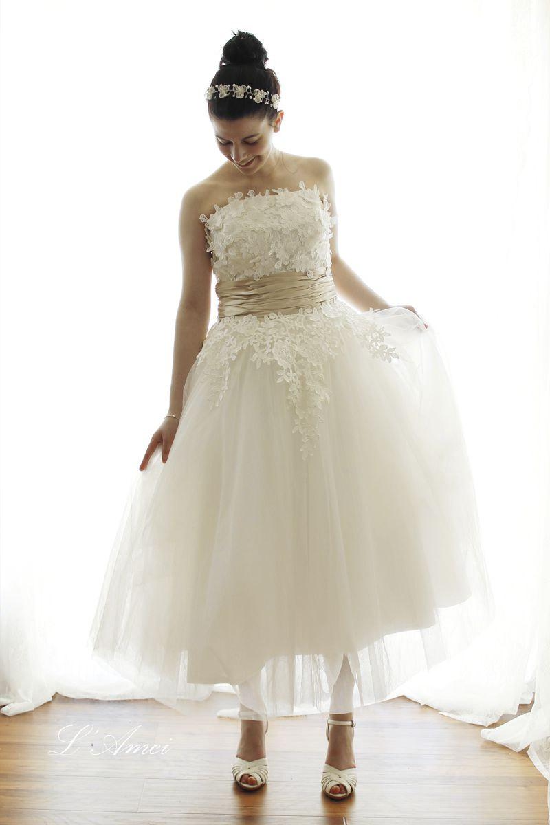 زفاف - Custom made Retro Design Tea Length Flower Lace Wedding Dress with Champagne Sash AM198328978