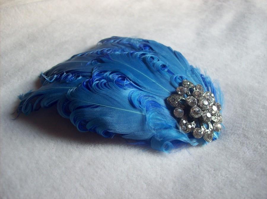 Mariage - New handmade 1920s inspired blue feather fascinator