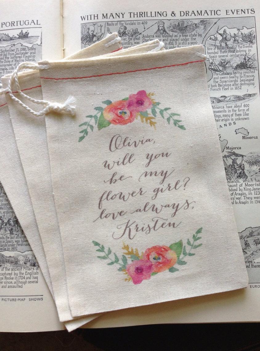 Свадьба - Sweet Floral Will you be my Bridesmaid Wedding Party Favor Custom Printed Muslin Gift Bag