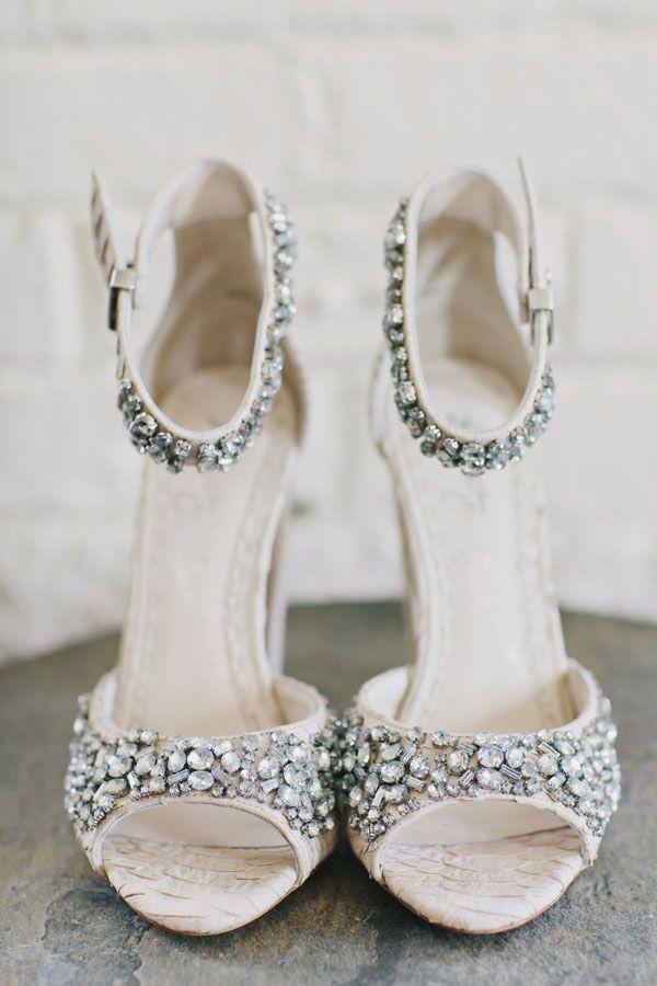 Hochzeit - 6 Functional And Fun Wedding Shoes