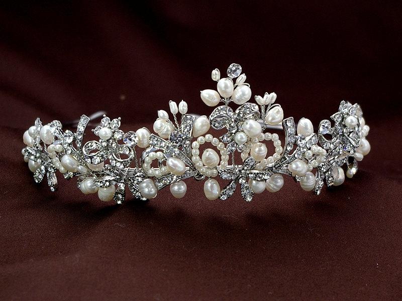 Mariage - Fresh Water Pearl bridal tiara, Victorian style bridal tiara,Floral wedding headband,Wedding crown, Bridal headband, SIlver