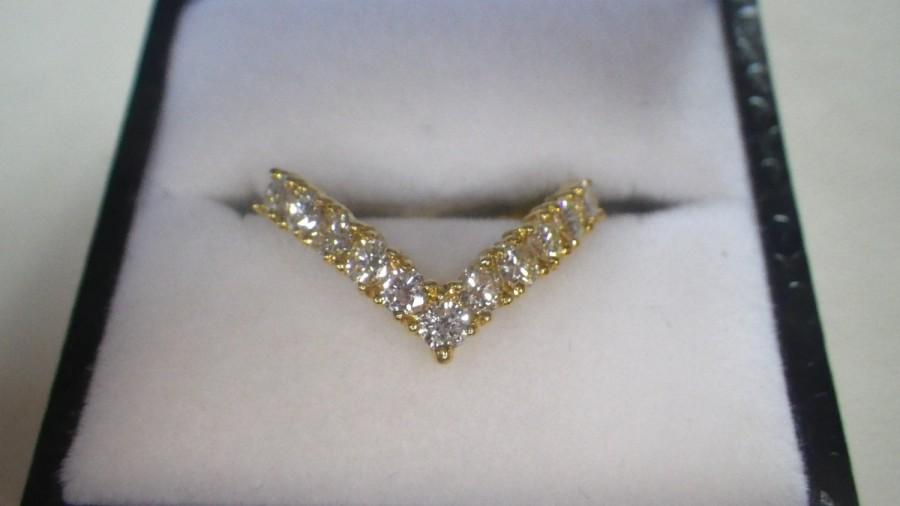 Hochzeit - Beautiful 18ct Yellow Gold Diamond Wishbone Eternity Ring