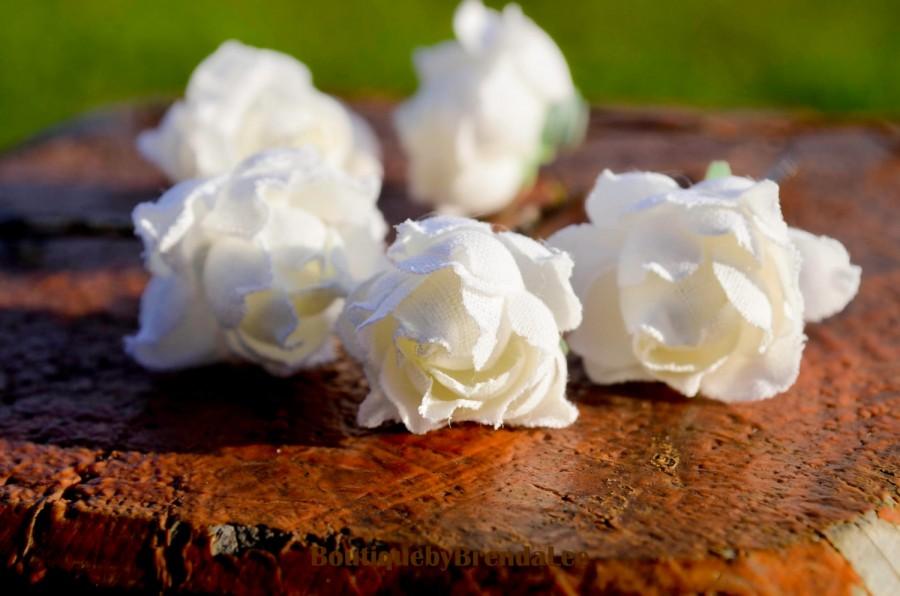 Hochzeit - A set of 5 Flower Bobby Pins