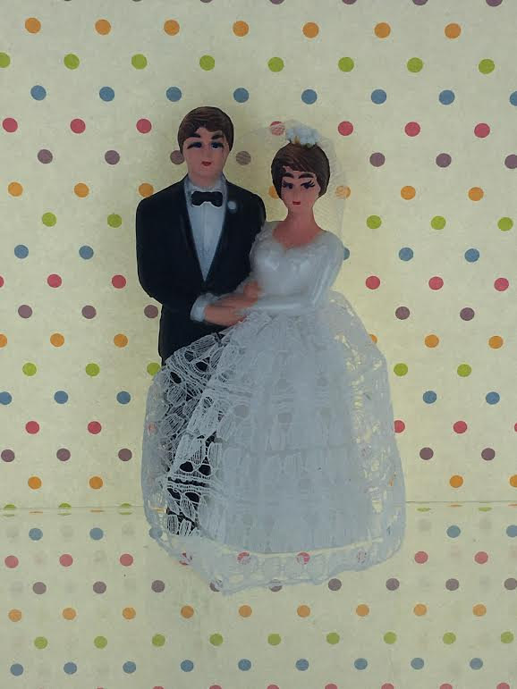 Hochzeit - Vintage Retro Bride & Groom Cake Topper / Traditional Wedding couple from 1960's / Bride Lace Dress Style