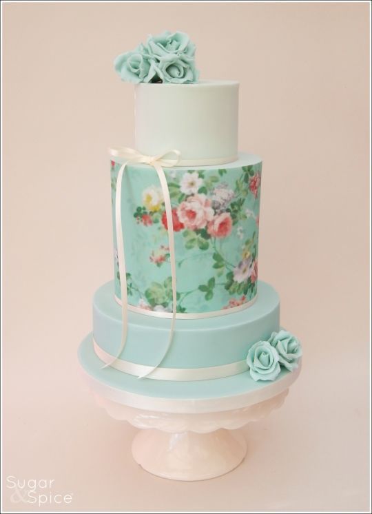 Hochzeit - 'Bella' Wedding Cake